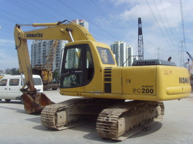 Pc200 Second Hand Komatsu Excavator 0.8cbm 600mm Ukuran 