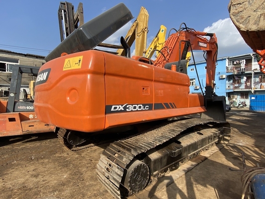 30 Ton Original Digunakan Doosan DX300 Crawler Excavator Dengan 1,27 m3 Ember Kapasitas