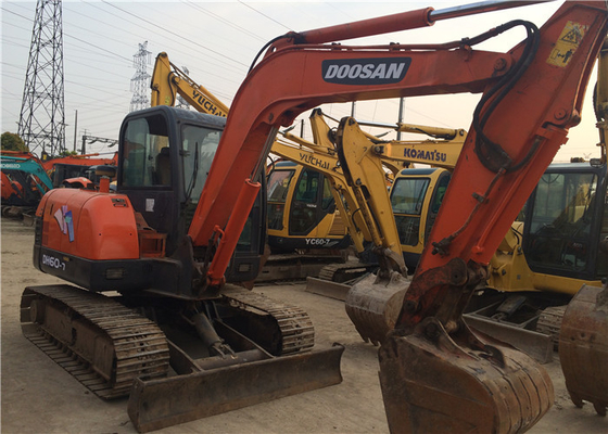 6 Ton Original Digunakan Doosan DH60-7 Crawler Excavator Dengan 0,09-0,2 m3 Ember Kapasitas