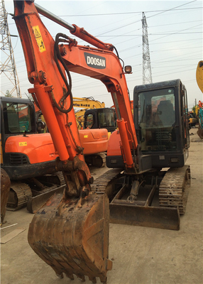 6 Ton Original Digunakan Doosan DH60-7 Crawler Excavator Dengan 0,09-0,2 m3 Ember Kapasitas