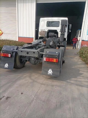 Digunakan Sinotruk Howo 371hp Truk Traktor Trailer Kepala 6x4 Dijual