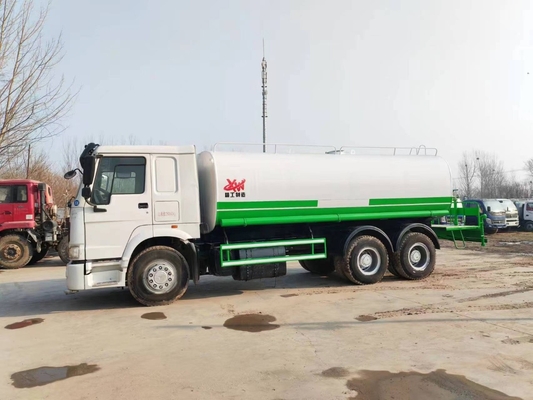 20 m3 bekas SINOTRUK HOWO 6x4 Sprinkler truk air digunakan untuk dijual
