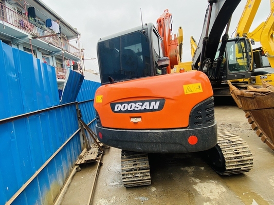 6 Ton Original Digunakan Doosan DH60-7 Crawler Excavator Second Hand Dengan 0,09-0,2 m3 Kapasitas Ember