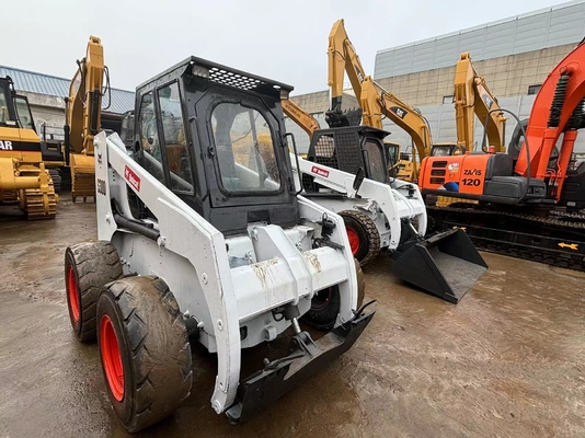 Dipakai Bobcat S300 Mini Skid Steer Loader, bekas Bobcat Skid Loader 1m3 60KW